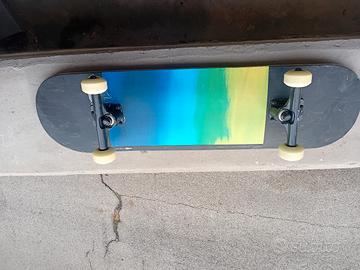 Skateboard Professionale – Grafica Sfumata Blu/Gia