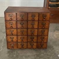 Cassettiera portaspezie in rovere