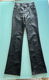 Pantaloni finta pelle