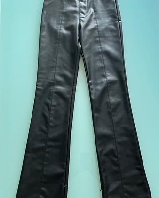 Pantaloni finta pelle