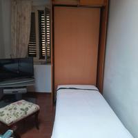 Armadio con letto girevole e scrivania