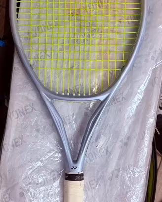 Yonex muse 100 (295 gr) L2