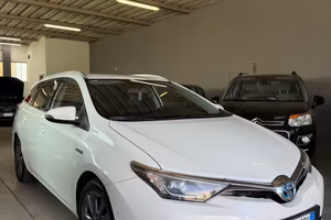 Toyota Auris Touring Sports 1.8 Hybrid Lounge