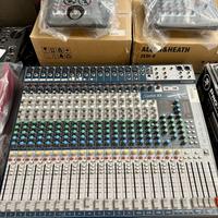 SOUNDCRAFT SIGNATURE 22
