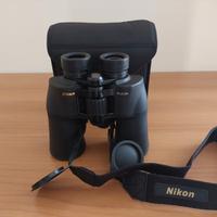 Binocolo Nikon Aculon A211, pari al nuovo