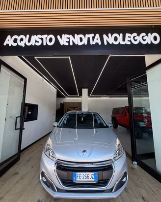 Peugeot 208 PureTech 82 5 porte Allure