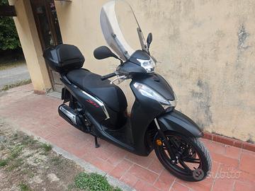 Sh 300 sport abs 2020 finanziabile 