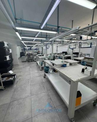 Immobile di 250 m² a Napoli