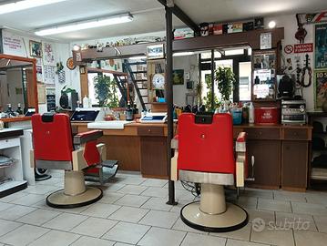 Arredamento completo salone barbiere 