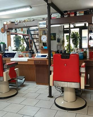 Arredamento completo salone barbiere 