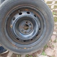 pneumatici 175_65_r14 completi di cerchi ET37