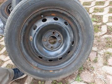 pneumatici 175_65_r14 completi di cerchi ET37