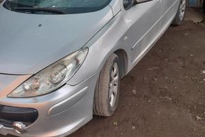 Peugeot 307 1.6 hdi 110cv Sette posti