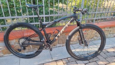 TREK SUPERCALIBER 9.8 XT