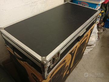 fly case 