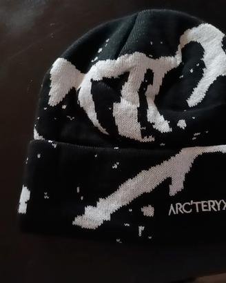cappello vintage arcteryx 