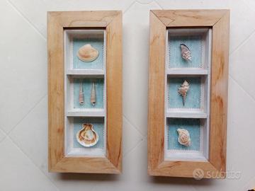 Teche da muro contenenti conchiglie (2 pezzi)