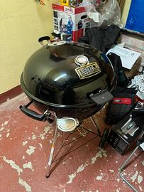 Barbecue weber con coperchio a molla