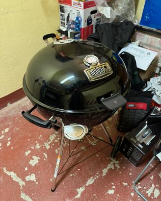 Barbecue weber con coperchio a molla