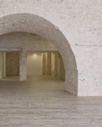 Immobile di 480 m² con più di 5 locali a Castellan