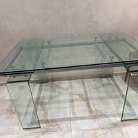 Tavolo in vetro temperato allungabile