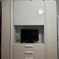 Armadio Bianco lucido con spazio TV