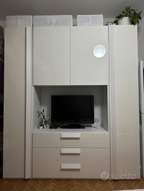 Armadio Bianco lucido con spazio TV