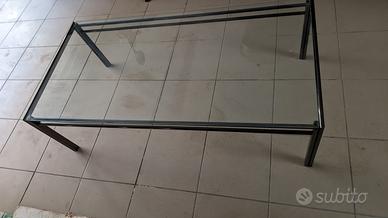 Tavolo in vetro per salotto