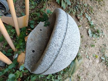 vasca da giardino in pietra 
