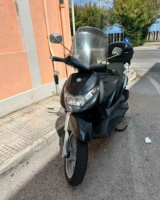 PIAGGIO BEVERLY 250 ie