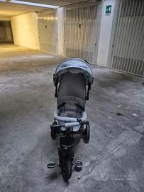 Triciclo kinderkraft con copertura