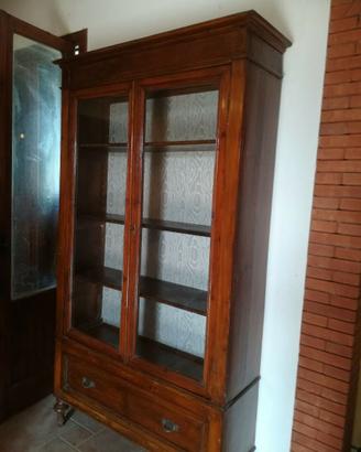 Libreria/vetrina primi '900 restaurata