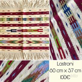 Tappeto tipico sardo.   Lastroni