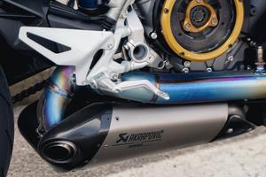 Ducati STREETFIGHTER V2 2023