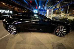 Tesla Model 3 Long Range Dual Motor awd  highland.