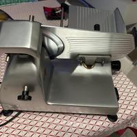 AFFETTATRICE PROFESSIONALE