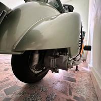 Vespa faro basso “Vacanze Romane” V30T