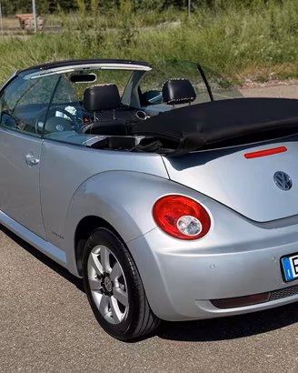 VOLKSWAGEN New Beetle 1.9 TDI 105CV Cabrio Lim E