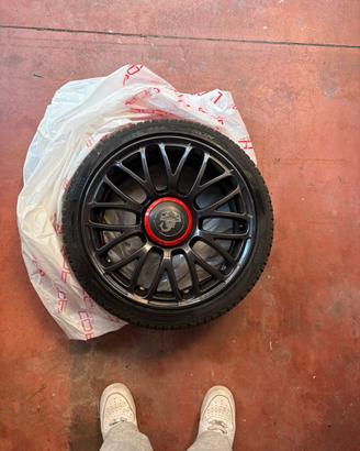 cerchi margherita et38 con gomme pirelli