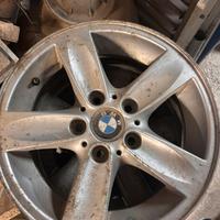 Treno di 4 cerchi in lega BMW