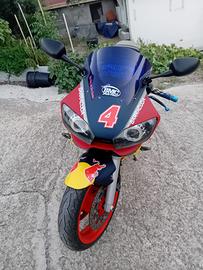 MOTO R6 2001