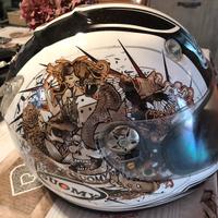 Casco suomy e guanti dainese