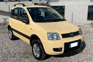 PANDA 4X4 UNICOPROPRIETARIO DA VETRINA