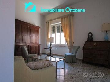 Grande appartamento via Roma