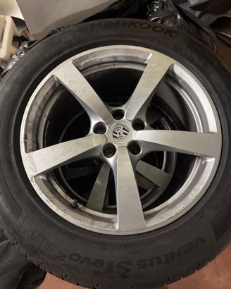 Set 4 Cerchi 18" Originali Porsche con Pneumatici