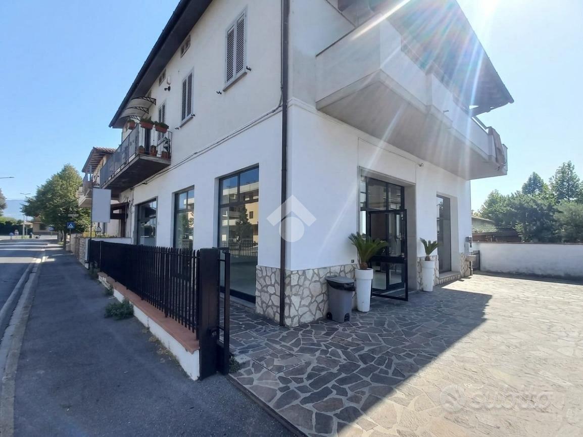 NEGOZIO A AGLIANA - Altro