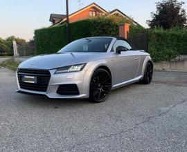 AUDI TT Roadster