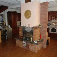 CASA SEMINDIPENDENTE A ZENEVREDO