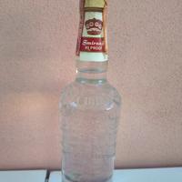 Pierre Smirnoff vodka 1818