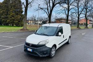 Fiat Doblo Doblò 1.4 T-Jet Natural Power PL-TN Car